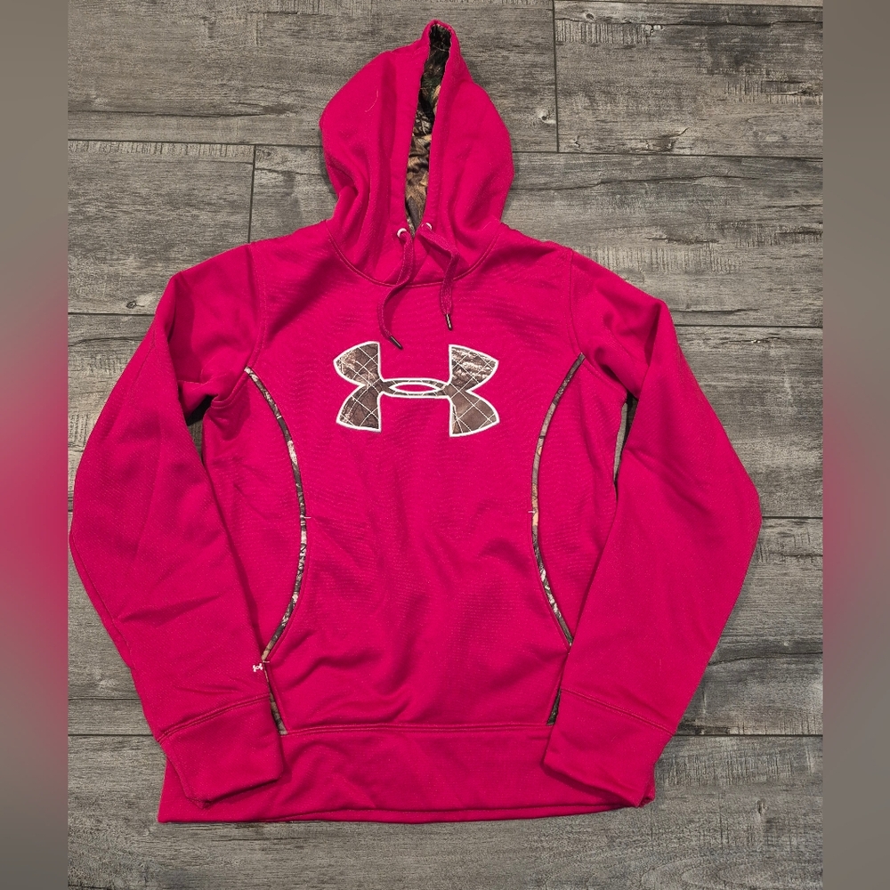 Under Armour Women's Pink Hoodie Size SM/P